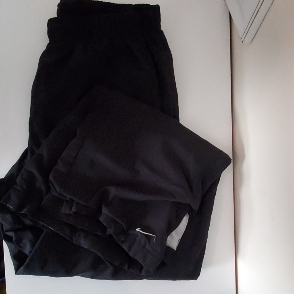 Nike Sport pants with pockets and cotton lining